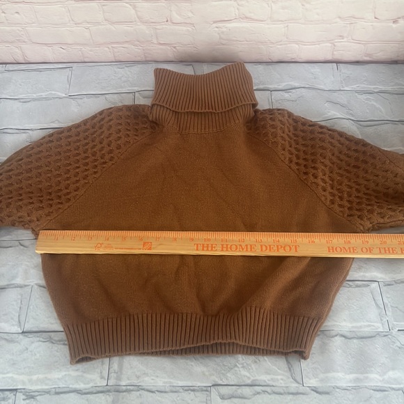 BB by Steve Madden turtleneck brown crop sweater top size XS - Picture 9 of 10
